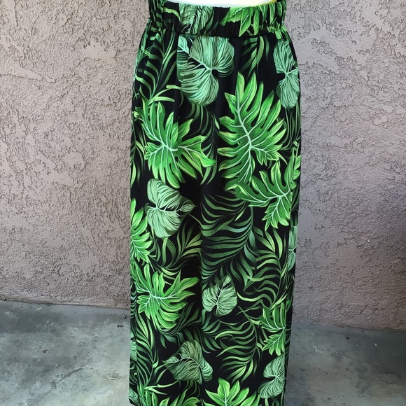 Tropical Leaf Maxi Skirt with Slit - Picture 5 of 7